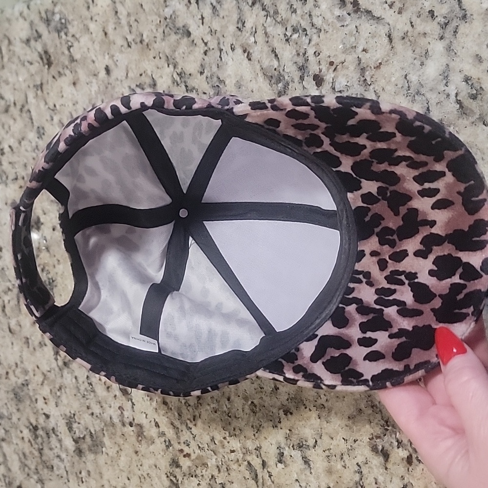 Baseball Hat leopard print - Picture 3 of 4